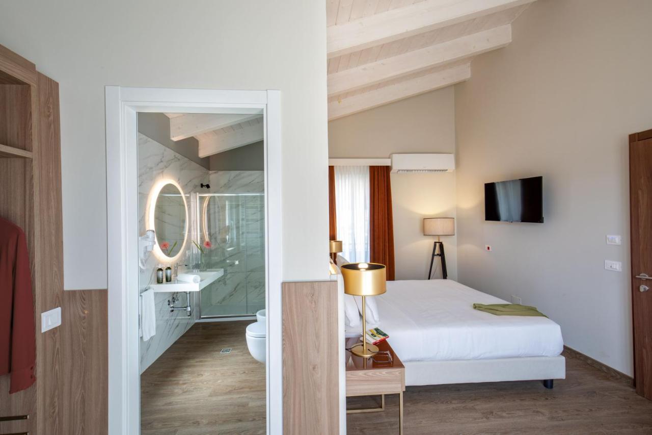 Hotel Della Piana Avezzano Esterno foto