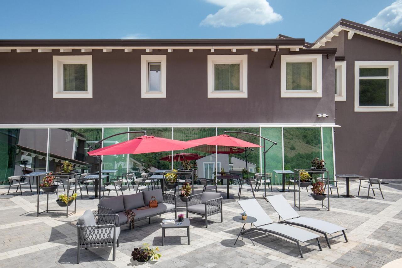 Hotel Della Piana Avezzano Esterno foto